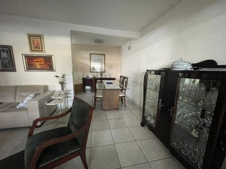 Foto 5 do(a) Casa de 3 quartos à venda em Jatiúca, Maceió