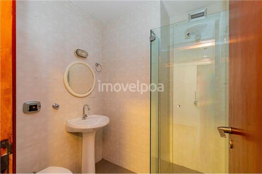 Foto 39 do(a) Apartamento de 3 quartos à venda em Rio Branco, Porto Alegre