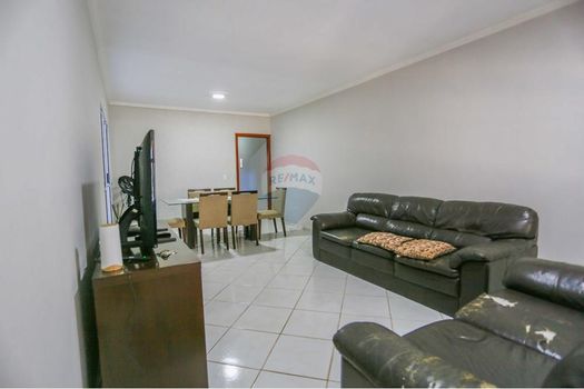 Foto 3 do(a) Casa de 3 quartos à venda em Parque dos Eucaliptos, Sorocaba
