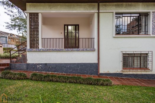 Foto 3 do(a) Casa de 3 quartos à venda em Boa Vista, Curitiba