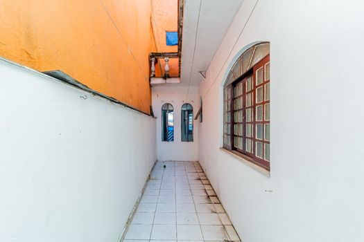Foto 19 do(a) Casa de 4 quartos à venda em Parque São Rafael, São Paulo