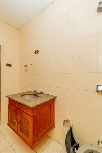 Foto 18 do(a) Casa de 4 quartos à venda em Parque São Rafael, São Paulo