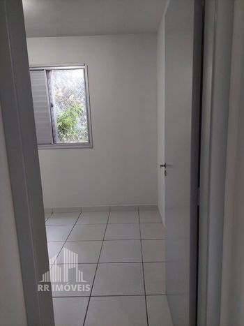 Foto 13 do(a) Apartamento de 2 quartos à venda em Parque Roseira, Carapicuíba