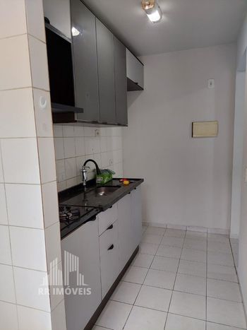 Foto 4 do(a) Apartamento de 2 quartos à venda em Parque Roseira, Carapicuíba
