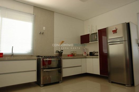 Foto 3 do(a) Casa em Condomínio de 4 quartos à venda em Parque Residencial Vivendas, Lagoa Santa