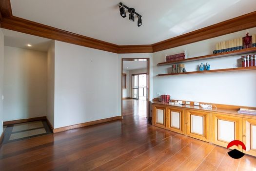 Foto 6 do(a) Apartamento de 3 quartos à venda em Moema, São Paulo