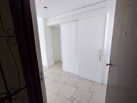 Foto 10 do(a) Apartamento de 1 quartos à venda em Jardim Floresta, Porto Alegre