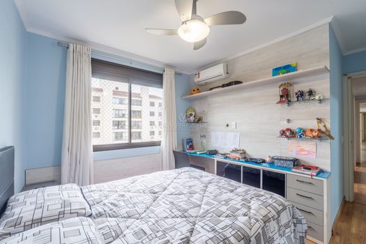 Foto 35 do(a) Apartamento de 4 quartos à venda em Tristeza, Porto Alegre