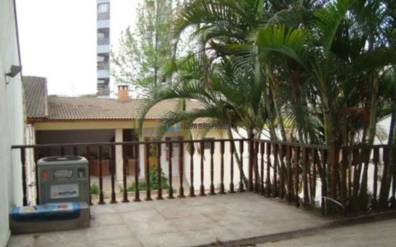 Foto 16 do(a) Casa de 4 quartos à venda em Vila Bertioga, São Paulo
