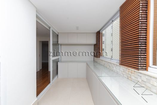 Foto 4 do(a) Apartamento de 3 quartos à venda em Cerqueira César, São Paulo