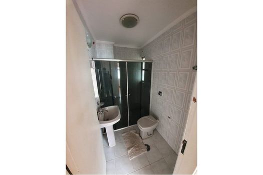 Foto 4 do(a) Apartamento de 3 quartos à venda em Vila Olímpia, São Paulo