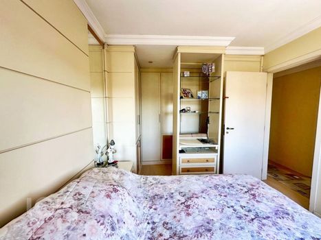 Foto 17 do(a) Apartamento de 2 quartos à venda em Floresta, Porto Alegre