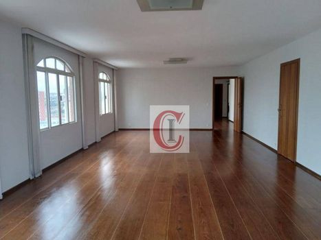 Foto 2 do(a) Apartamento de 4 quartos para alugar em Centro, Santo André