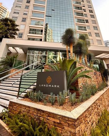 Foto 1 do(a) Apartamento de 3 quartos à venda em Gleba Fazenda Palhano, Londrina