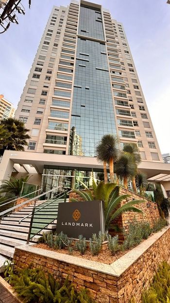 Foto 2 do(a) Apartamento de 3 quartos à venda em Gleba Fazenda Palhano, Londrina