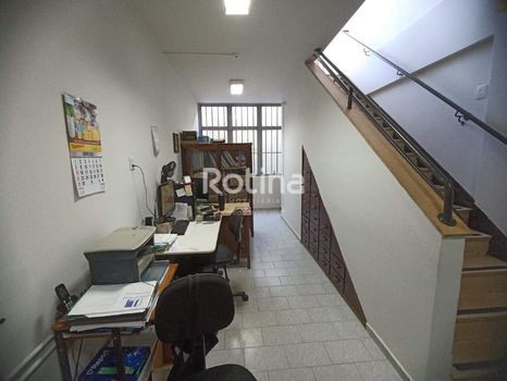 Foto 3 do(a) Sala / Conjunto Comercial false à venda em Centro, Uberlândia