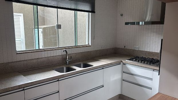 Foto 10 do(a) Casa em Condomínio de 3 quartos à venda em Cajuru, Curitiba