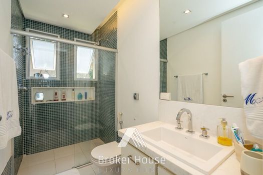 Foto 37 do(a) Casa em Condomínio de 6 quartos à venda em Jardim Vitória Régia, São Paulo