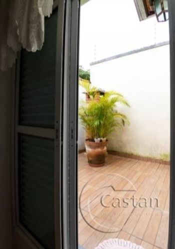 Foto 25 do(a) Casa de 3 quartos à venda em Jardim Avelino, São Paulo