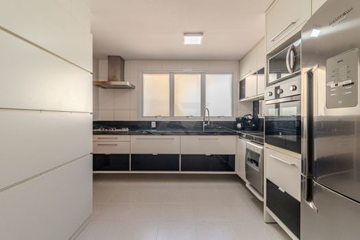 Foto 15 do(a) Apartamento de 3 quartos à venda em Jardim Europa, Porto Alegre