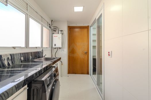 Foto 19 do(a) Apartamento de 3 quartos à venda em Jardim Europa, Porto Alegre