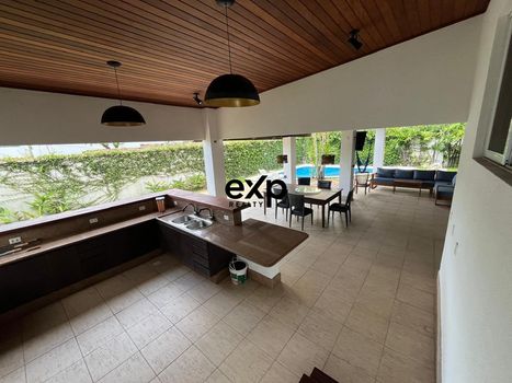 Foto 2 do(a) Casa em Condomínio de 5 quartos à venda em Candelária, Natal