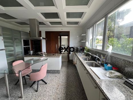 Foto 11 do(a) Casa em Condomínio de 5 quartos à venda em Candelária, Natal