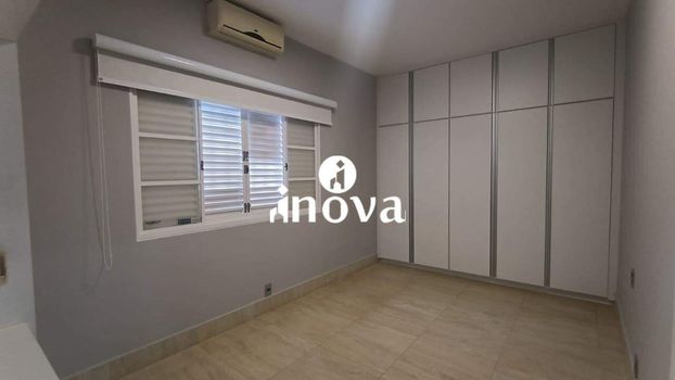 Foto 12 do(a) Casa de 4 quartos à venda em Santa Maria, Uberaba
