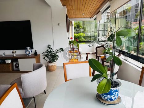Foto 8 do(a) Apartamento de 4 quartos à venda em Aclimação, São Paulo