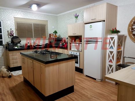 Foto 4 do(a) Casa de 3 quartos à venda em Jardim Mariliza, São Paulo