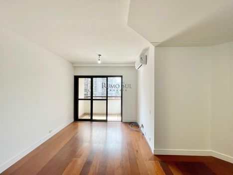 Foto 2 do(a) Apartamento de 3 quartos à venda em Jardim das Acácias, São Paulo