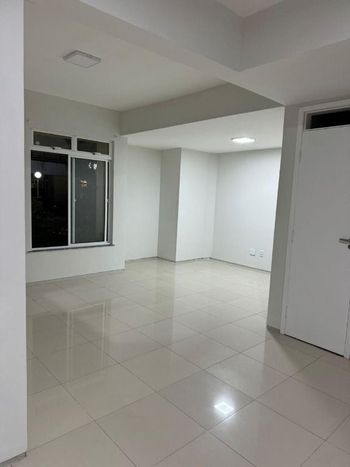 Foto 4 do(a) Casa de 3 quartos à venda em Lagoa Redonda, Fortaleza
