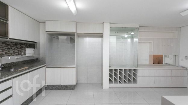 Foto 16 do(a) Apartamento de 3 quartos à venda em Centro Histórico, Porto Alegre