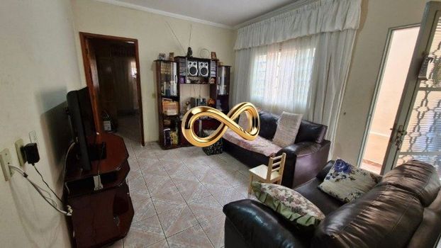 Foto 2 do(a) Casa de 3 quartos à venda em Parque Sisi, São Carlos