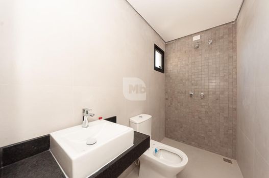 Foto 14 do(a) Casa em Condomínio de 3 quartos à venda em Santo Inácio, Curitiba