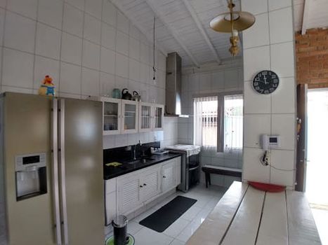 Foto 12 do(a) Casa de 4 quartos à venda em Vila Atlântica, Caraguatatuba