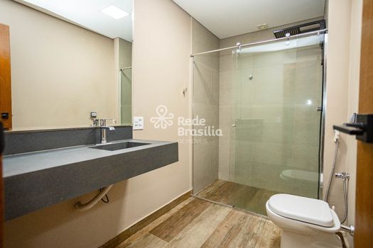 Foto 6 do(a) Casa de 3 quartos para alugar em Guará II, Brasília