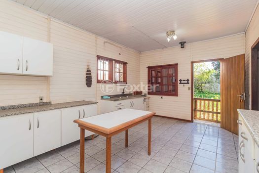 Foto 1 do(a) Casa de 3 quartos à venda em Vila Parque Brasília, Cachoeirinha