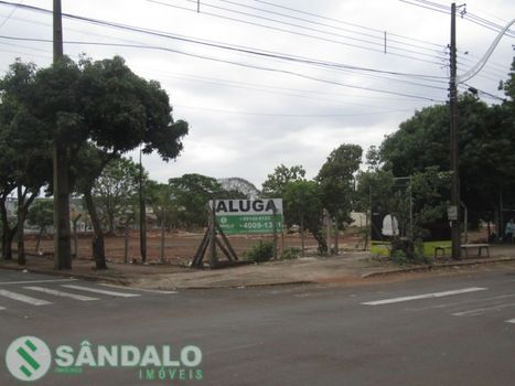 Foto 2 do(a) Terreno false para alugar em Parque Residencial Tuiuti, Maringá