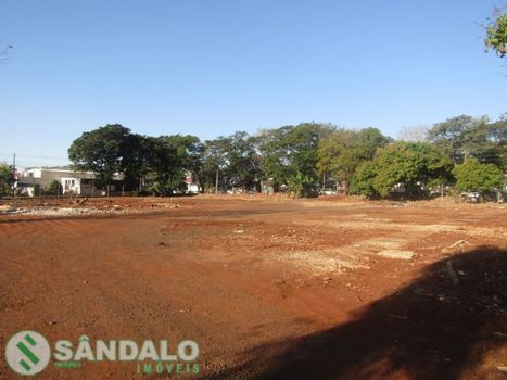 Foto 15 do(a) Terreno false para alugar em Parque Residencial Tuiuti, Maringá
