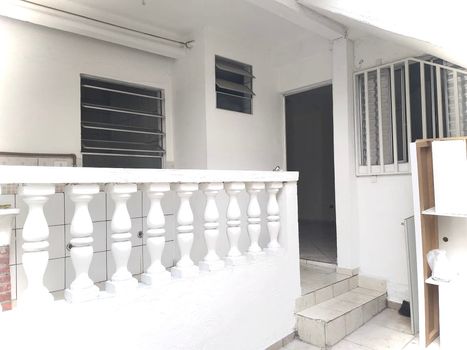 Foto 33 do(a) Casa de 4 quartos à venda em Parque Maria Helena, São Paulo