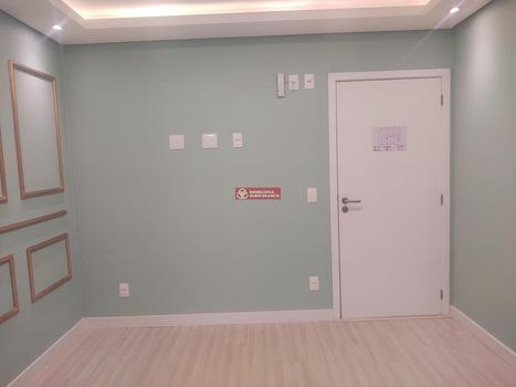 Foto 5 do(a) Sala / Conjunto Comercial false à venda em Ingleses do Rio Vermelho, Florianópolis