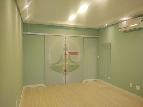 Foto 1 do(a) Sala / Conjunto Comercial false à venda em Ingleses do Rio Vermelho, Florianópolis