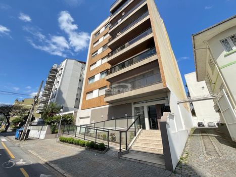 Foto 1 do(a) Apartamento de 3 quartos à venda em Centro, Blumenau