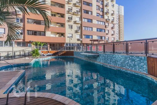 Foto 40 do(a) Apartamento de 3 quartos à venda em Vila Ipiranga, Porto Alegre