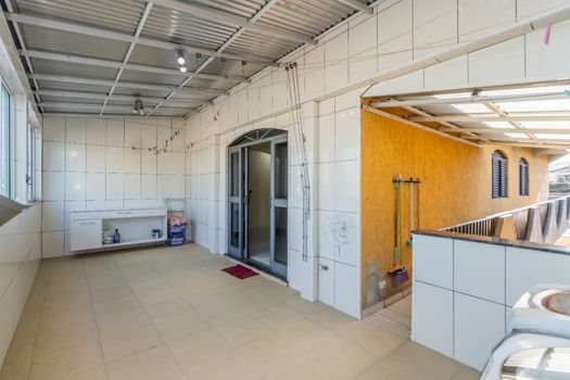 Foto 18 do(a) Casa de 6 quartos à venda em Vila Brasilândia, São Paulo