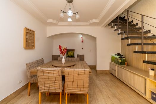 Foto 6 do(a) Casa de 6 quartos à venda em Vila Brasilândia, São Paulo