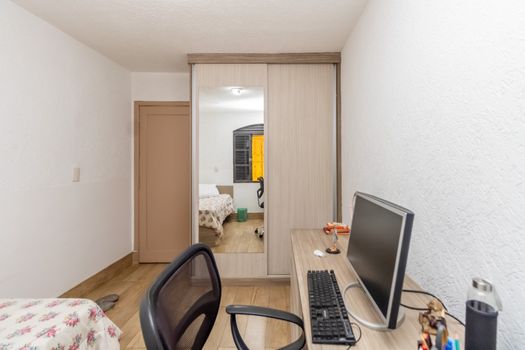 Foto 11 do(a) Casa de 6 quartos à venda em Vila Brasilândia, São Paulo