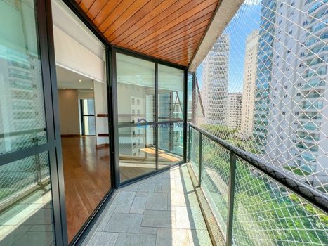 Foto 6 do(a) Apartamento de 3 quartos à venda em Indianópolis, São Paulo