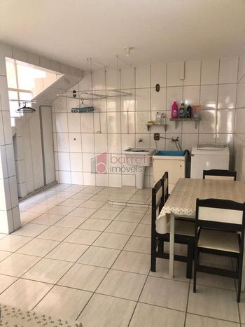 Foto 4 do(a) Casa de 3 quartos à venda em Vila Tupi, Várzea Paulista